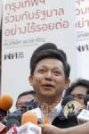 “พงศพัศ” โชว์เสียว!! ขับเมล์เข้าซอย ช่างภาพวงแตก จ้อเปิดเขต 24 ชม.
