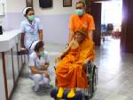 รพ.ออกประกาศ ระบุ “หลวงพ่อคูณ” ไม่มีไข้ ยังอ่อนเพลีย งดเยี่ยมต่อ