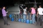รวบหนุ่มเมืองลุงขนน้ำมันเถื่อนกว่า 2 พันลิตรส่งขาย จ.กระบี่