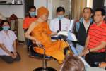 “หลวงพ่อคูณ” เกิดอาการเบื่อ รพ. หลังรักษานานร่วม 4 เดือน บ่นอยากกลับวัด