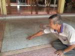 ฮือฮารอยพญานาคโผล่กลางวัดดังอ่างทอง (ชมคลิป)