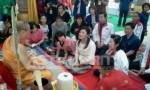 “ยิ่งลักษณ์” นมัสการ “เจ้าคุณพระโพธิรังสี” ให้พรเป็นนายกฯ 12 ปี