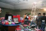 ชาวบ้านฟ้องตำรวจ บก.น.2 บุกบ่อนเตาปูน ทำหลังคาเสียหาย