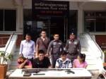 ตร.บางละมุงจับวัยรุ่นมั่วสุมเจออาวุธสงครามเพียบ
