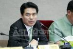 รัฐบาลรีบจัด! จ่อชง พ.ร.บ.กู้ 2 ล้านล้านเข้าสภาสมัยวิสามัญต่อถกงบปี 57