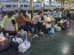 ชาวบ้านกว่า 3 พันตบเท้าเข้ากรุงทวงสัญญา “ยิ่งลักษณ์”