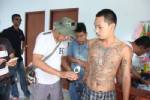 รวบลูกอดีตมือปราบหลังพ้นคุกคดีค้ายา เปิดบ้านค้ายานรกซ้ำซาก