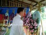 “ในหลวง-ราชินี” พระราชทานพวงมาลา “อส.ทพ.ธวัฒชัย”