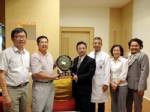 กงสุลใหญ่จีนประจำสงขลาเยี่ยมชมการให้บริการทางการแพทย์ที่ รพ.กรุงเทพภูเก็ต