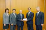 เอสโซ่สนับสนุนการจัดนิทรรศการของศูนย์ศิลปาชีพ บางไทรฯ (ข่าวประชาสัมพันธ์)