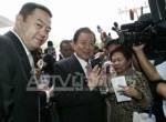 “บิ๊กอ๊อด” พา ผบ.สส.เบิร์ธเดย์ “ปู” ล่วงหน้า แย้มหนุนเลิกคุยบีอาร์เอ็นถ้าก่อเหตุช่วงรอมฎอน