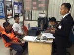 รวบวินเขตดุสิตฉวยโอกาสเก็บค่าจอดรถผู้มารับปริญญาสวนอัมพร