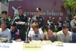 จับ 4 หนุ่มสาวคาปั๊มขนไอซ์ 3 กก. คนร่วมแก๊งหนีได้ 1