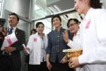 โทรศัพท์สีแดง-บุช-กัดดาฟี-ทักษิณ-ยิ่งลักษณ์!