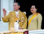 ศิริราชเผย “ในหลวง-พระราชินี” พระพลานามัยแข็งแรง พร้อมเสด็จฯไกลกังวล