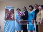 “เมย์” ปลาบปลื้มรับดอกไม้พระราชทานฯ