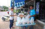 การค้าภายในมหาสารคามขายไข่ไก่ธงฟ้า ช่วยเหลือผู้บริโภค