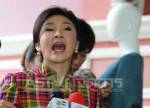 “ปู” ผวาม็อบยาง กวักมือ “ประชา-อดุลย์” ถกชั่วโมงครึ่ง