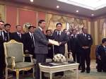 ฝ่ายค้านยื่นถอดถอน “ปู-ปลอดประสพ-จารุพงศ์” กระทำทุจริตผิดกฎหมาย