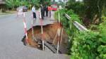 ฝนถล่มอำเภอบางสะพาน ส่งผลคอสะพานบ้านม้าร้องเกิดการยุบตัว