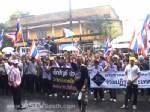 พลังมวลชนตรัง บุกบ้านผู้ว่าฯ วอนให้อยู่ข้าง ปชช.