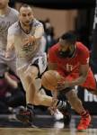 NBA คริสต์มาส “ฮาร์เดน” คัมแบ็กนำจรวดอัดสเปอร์ส