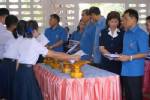 มูลนิธิราชประชาฯ มอบชุดนักเรียนพระราชทานในมหาสารคาม