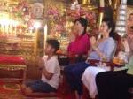 “ยิ่งลักษณ์” ใช้ “มาฆบูชา-วาเลนไทน์” ชวน “สุเทพ” เห็นแก่ประเทศหันหน้ามาคุยกัน