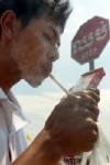 กัมพูชาประกาศห้ามซื้อขายชิชา-บุหรี่ไฟฟ้าทั่วประเทศ