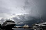 Lightning-hit German tourist dies in Australia