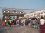 พม่าแห่กลับบ้านเกิด เตรียมเที่ยวสงกรานต์-ทำบัตร ปชช.