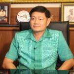 ว่าที่รอง ปธ.วุฒิฯ ยันตั้งนายกฯคนกลางคืบหน้า 80% รับมี ส.ว.บินพบ “นช.แม้ว” ที่สิงคโปร์