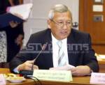 “นิวัฒน์ธำรง” เรียก ครม.ถกด่วนในเซฟเฮาส์หลัง “ประยุทธ์” ประกาศกฎอัยการศึก