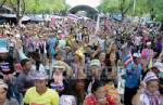 กปปส.ยังคึก ชุมนุมเหนียวแน่นในที่ตั้ง แก๊งแดงยึดถนนอักษะ นัดแถลงท่าที 10 โมง