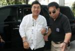 ดีเอสไอบุกชิงตัว “ดร.เสรี” ถึงสุวรรณภูมิ อ้างหมายจับค้างเก่า