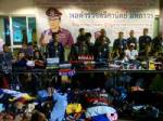 ศปลป.ภ.2 ร่วม ตร.เมืองพัทยา บุกจับสินค้าละเมิดลิขสิทธิ์บนห้างดัง ค่ากว่า 2 ล้าน