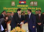 รมว.ต่างประเทศญี่ปุ่นลงนามข้อตกลงมอบทุนช่วยเหลือกัมพูชา $143 ล้าน