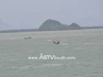 คลื่นซัดเรือหางยาวทัวร์รอบเกาะเต่าล่ม โชคดีสวมเสื้อชูชีพปลอดภัยทั้งหมด