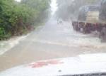 ฝนตกคลองใหญ่ ทำน้ำท่วมขัง 2-3 ชม.