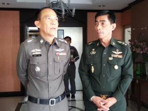 จัดระเบียบรถตู้โดยสาร เปลี่ยนป้ายดำเป็นป้ายเหลือง