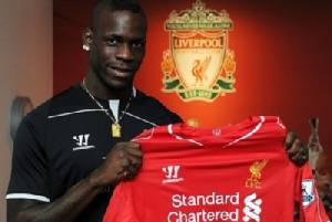 หงส์จับ “บาโล” ชูเสื้อเบอร์ 45 เซ็น 3 ปี