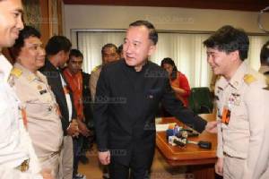 “ม.ล.ปนัดดา” อุบชื่อคนผลาญงบ ปัดแฉเหมารวม อปท. ขอ สปช.กระจายอำนาจแบบสร้างสรรค์