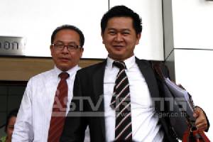 ทนาย นปช.ยื้อลาก “มาร์ค-เทือก” ขึ้นศาลอาญา เชื่อรอดหากโอนคดีไป ป.ป.ช.