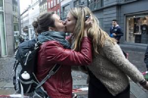 Lesbian commerce minister speaks out in Colombia