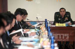 นายกฯ จี้ คสช.ทำเรื่องด่วนให้เสร็จก่อนแถลงนโยบาย ยันยังไม่เลิกอัยการศึก