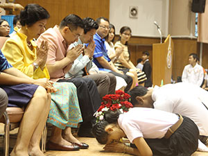 นักศึกษา ม.อ.วิทยาเขตตรัง ร่วมพิธีไหว้ครูสถาบันประจำปีการศึกษา 2557