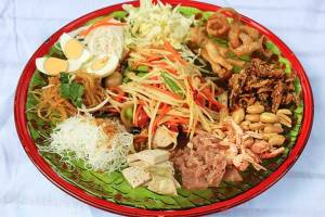 ผลตรวจ “ส้มตำถาด” ปนเปื้อนแคดเมียมจริง เว้นมีใบตอง-พลาสติก รองมิดชิด