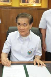 ปูดโผโยกย้าย สธ.“อำนวย-ชาญวิทย์” มีสิทธิปลิวรองปลัด