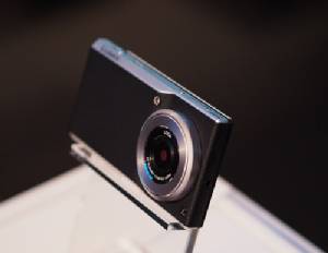 พานาโซนิคส่ง “CM1” สมาร์ทโฟนลูกผสม เอาใจคนรักการถ่ายภาพ