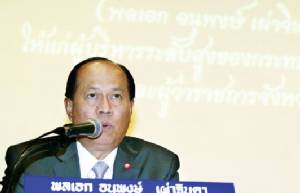 ขยายปมโยกย้าย“บิ๊ก มท.” เบื้องลึกเบื้องหลังเก้าอี้ดนตรี